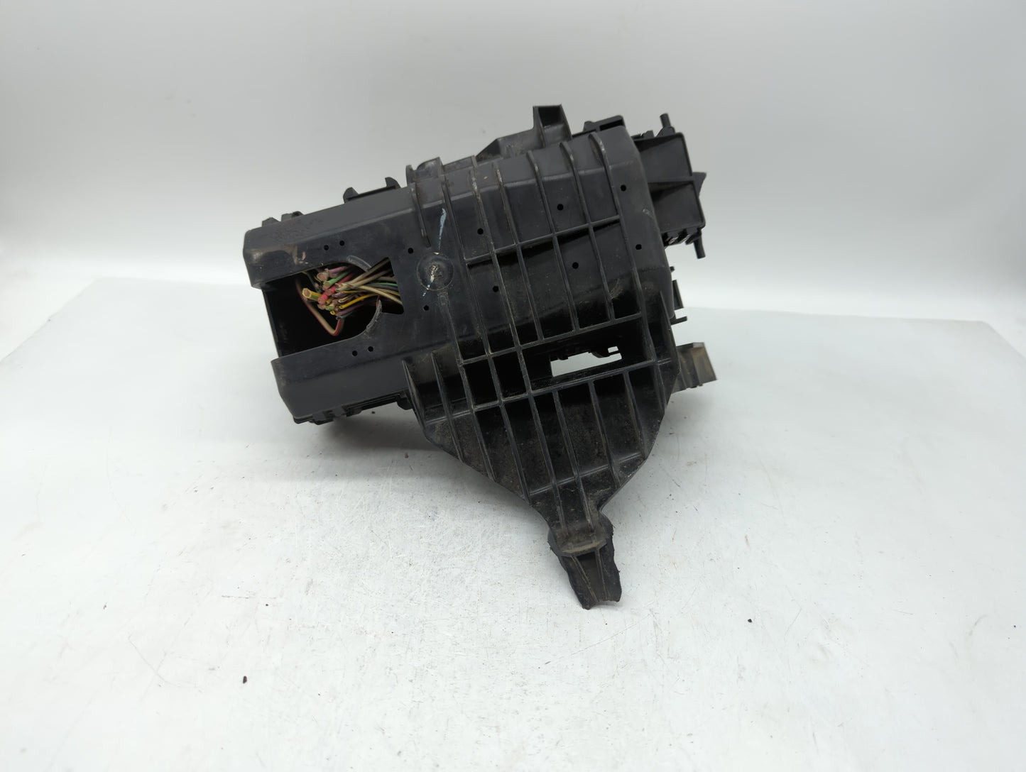 2007-2011 Ford Ranger Fusebox Fuse Box Panel Relay Module P/N:2L5T-14A075-AA 7L5T-14A254-AA Fits Fits 2007 2008 2009 2010 20