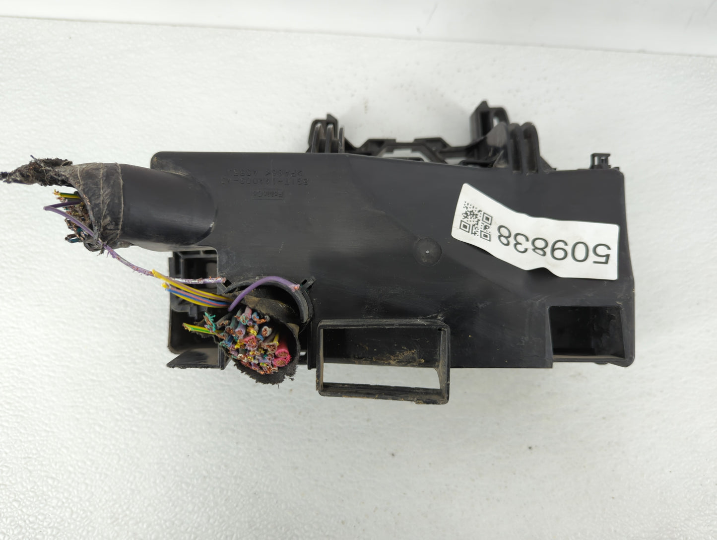 2008-2009 Ford Taurus Fusebox Fuse Box Panel Relay Module P/N:8G1T-14A003-AC Fits Fits 2008 2009 OEM Used Auto Parts - Oemus