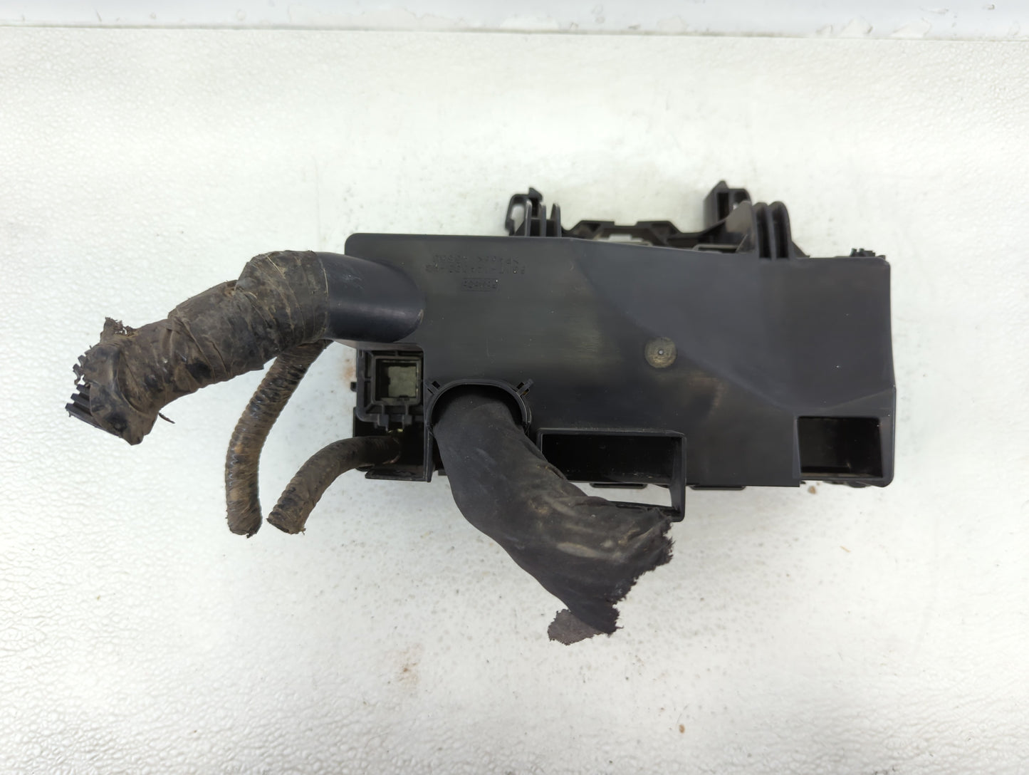2008-2009 Ford Taurus X Fusebox Fuse Box Panel Relay Module P/N:8G1T-14A003-AC Fits Fits 2008 2009 OEM Used Auto Parts - Oem