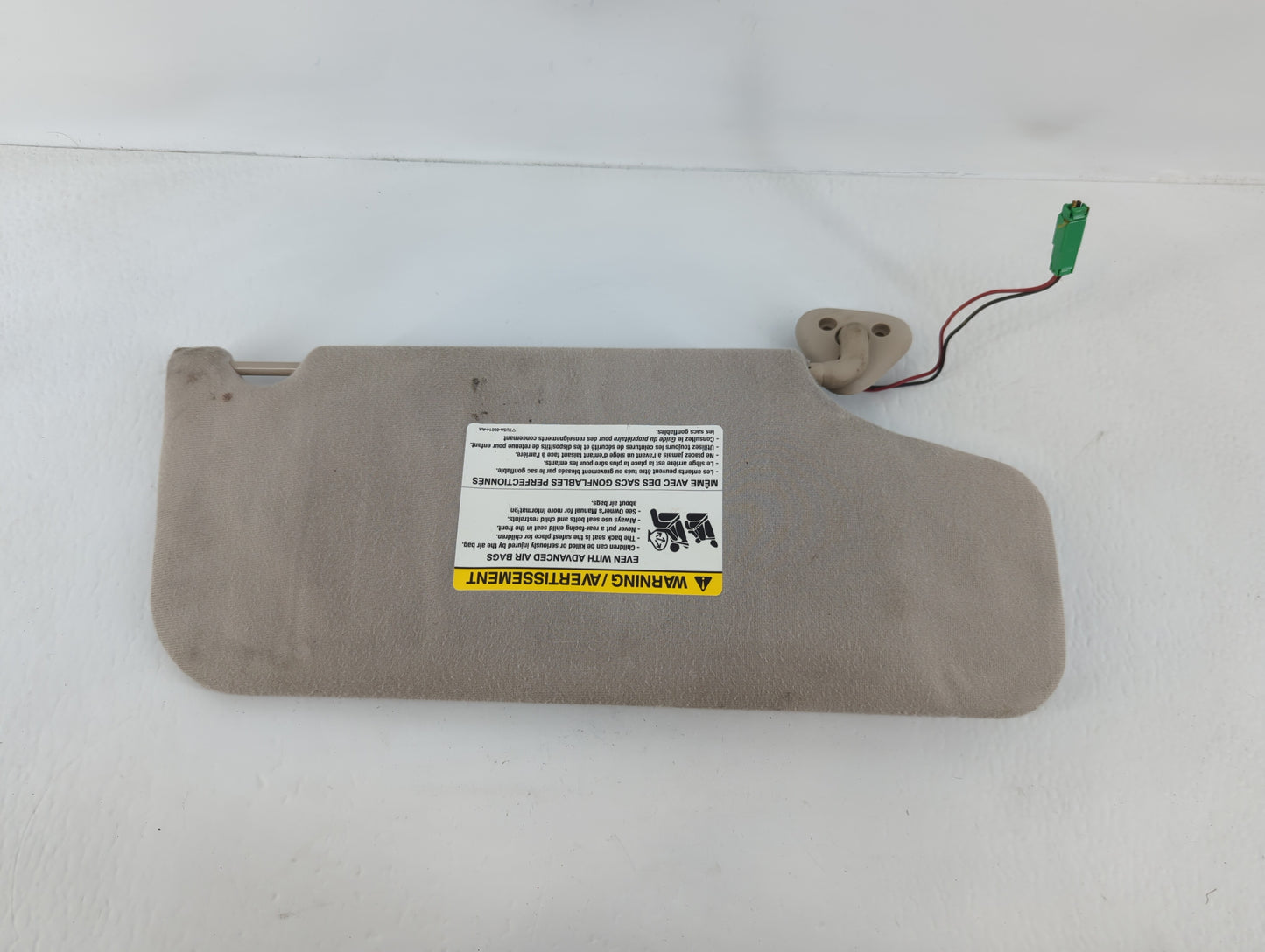 2008-2009 Ford Taurus X Sun Visor Shade Replacement Driver Left Mirror Fits Fits 2008 2009 OEM Used Auto Parts - Oemusedauto