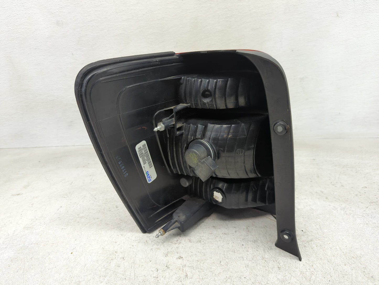 2008 Ford Escape Escape Tail Light Assembly Passenger Right OEM P/N:8L8Z13404A Fits Fits 2009 2010 2011 2012 OEM Used Auto P