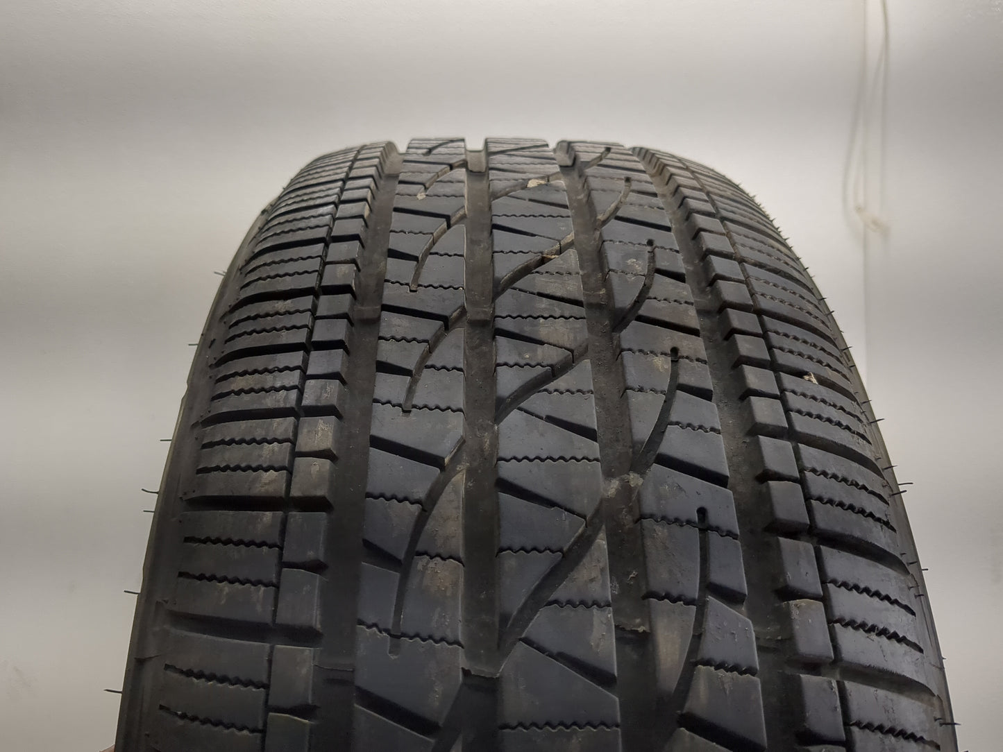 Used Tire 235/55R17 FIRESTONE DESTINATION LE3 99H - Tread Depth 10/32 - Oemusedautoparts1.com