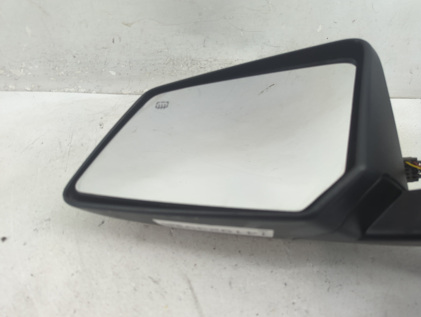2007-2008 Gmc Acadia Driver Side View Mirror - Left Door Mirror OEM Used - Oemusedautoparts1.com