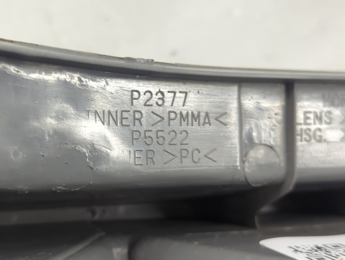 2006-2008 Honda Pilot Tail Light Assembly Passenger Right OEM P/N:P5522 P2377 Fits Fits 2006 2007 2008 OEM Used Auto Parts -