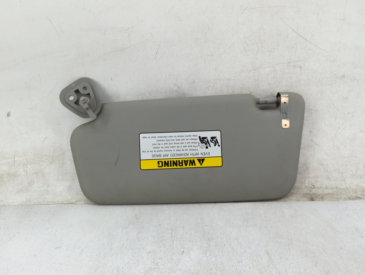 2008 Hyundai Accent Sun Visor Shade Replacement Passenger Right Mirror Fits OEM Used Auto Parts - Oemusedautoparts1.com
