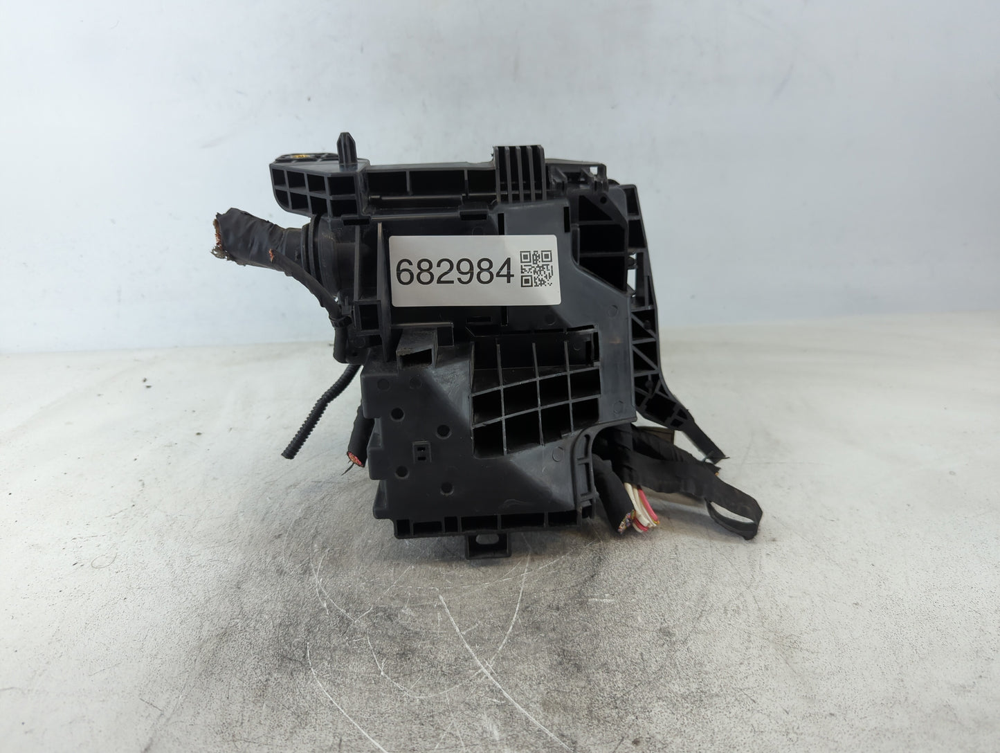 2007-2009 Hyundai Elantra Fusebox Fuse Box Panel Relay Module P/N:91950-2H020 Fits Fits 2007 2008 2009 OEM Used Auto Parts -