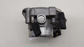 2006-2010 Hyundai Sonata Throttle Body P/N:35100-25400 35100-25200 Fits Fits 2006 2007 2008 2009 2010 2011 2012 2013 OEM Used Auto Parts