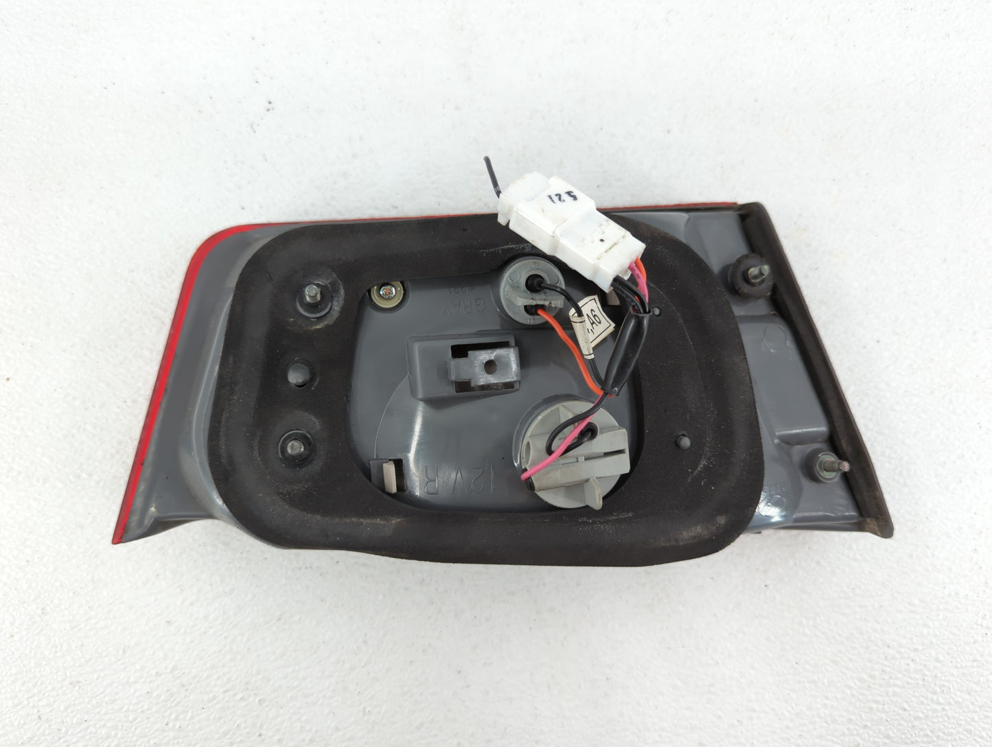 2006-2008 Hyundai Sonata Tail Light Assembly Passenger Right OEM P/N:92404-0A0 Fits Fits 2006 2007 2008 OEM Used Auto Parts