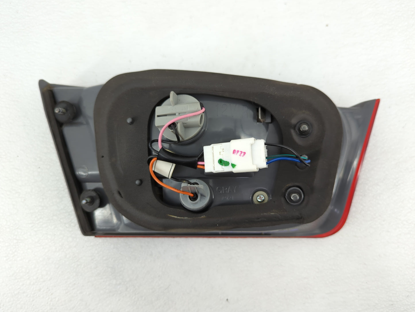 2006-2008 Hyundai Sonata Tail Light Assembly Passenger Right OEM P/N:R92404-0A0 Fits Fits 2006 2007 2008 OEM Used Auto Parts