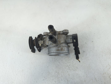 2005-2009 Hyundai Tucson Throttle Body P/N:3510023751 Fits Fits 2003 2004 2005 2006 2007 2008 2009 2010 OEM Used Auto Parts
