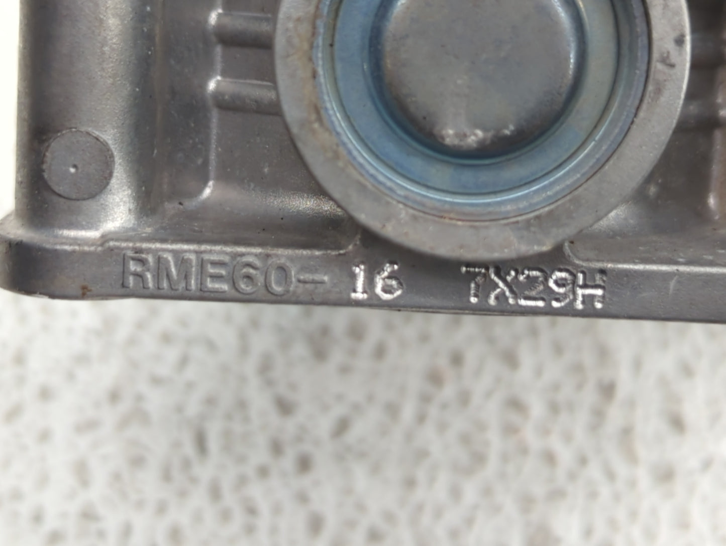 2007-2008 Infiniti G35 Throttle Body P/N:RME60-16 RME60-21 Fits OEM Used Auto Parts - Oemusedautoparts1.com