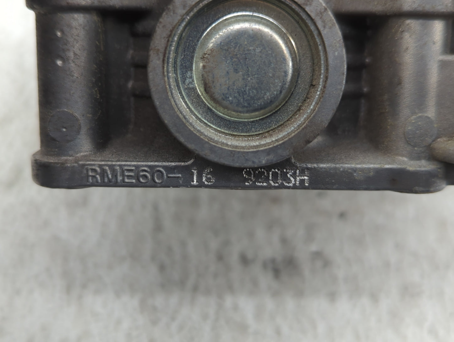 2007-2008 Infiniti G35 Throttle Body P/N:RME60-16 RME60-21 Fits OEM Used Auto Parts - Oemusedautoparts1.com