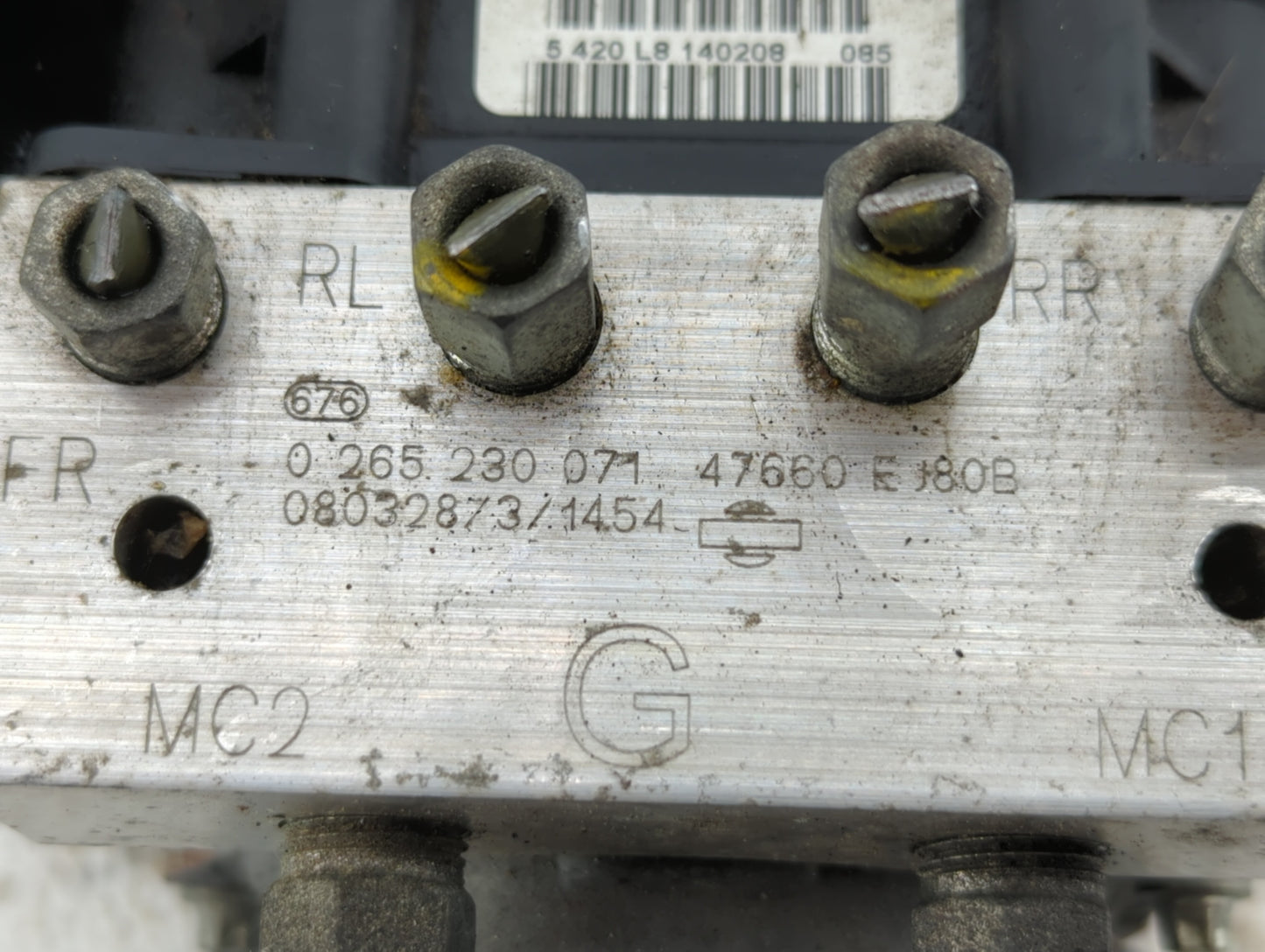 2008 Infiniti M35 ABS Pump Control Module Replacement P/N:47660 EJ80B Fits OEM Used Auto Parts - Oemusedautoparts1.com