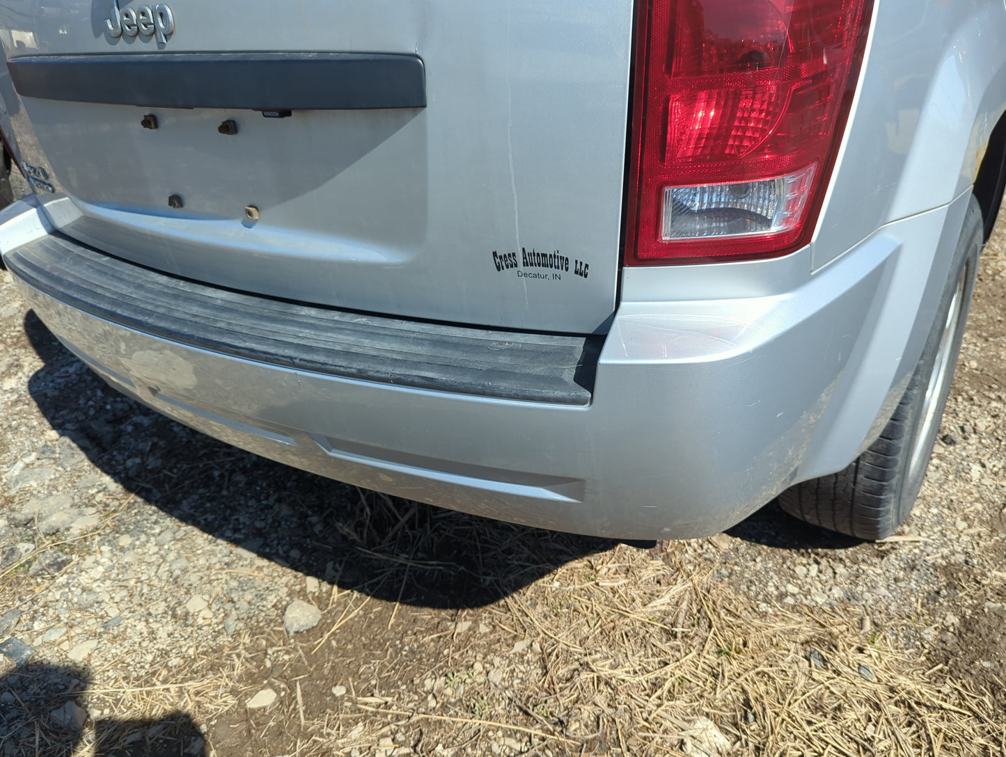 2005-2010 Jeep Grand Cherokee Rear Bumper Assembly Oem - Oemusedautoparts1.com