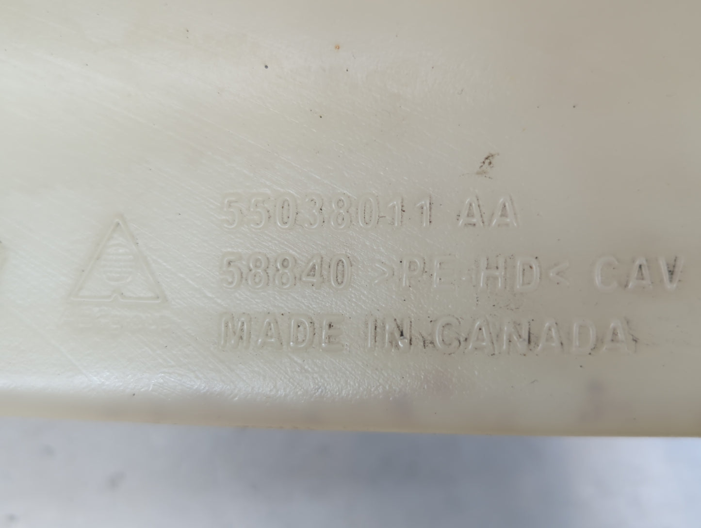 2008 Jeep Grand Cherokee Radiator Coolant Overflow Expansion Tank Bottle 927132 - Oemusedautoparts1.com