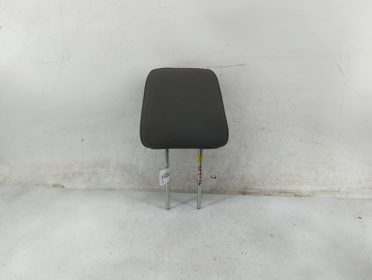 2008-2012 Jeep Liberty Headrest Head Rest Front Driver Seat Black 1466921 - Oemusedautoparts1.com