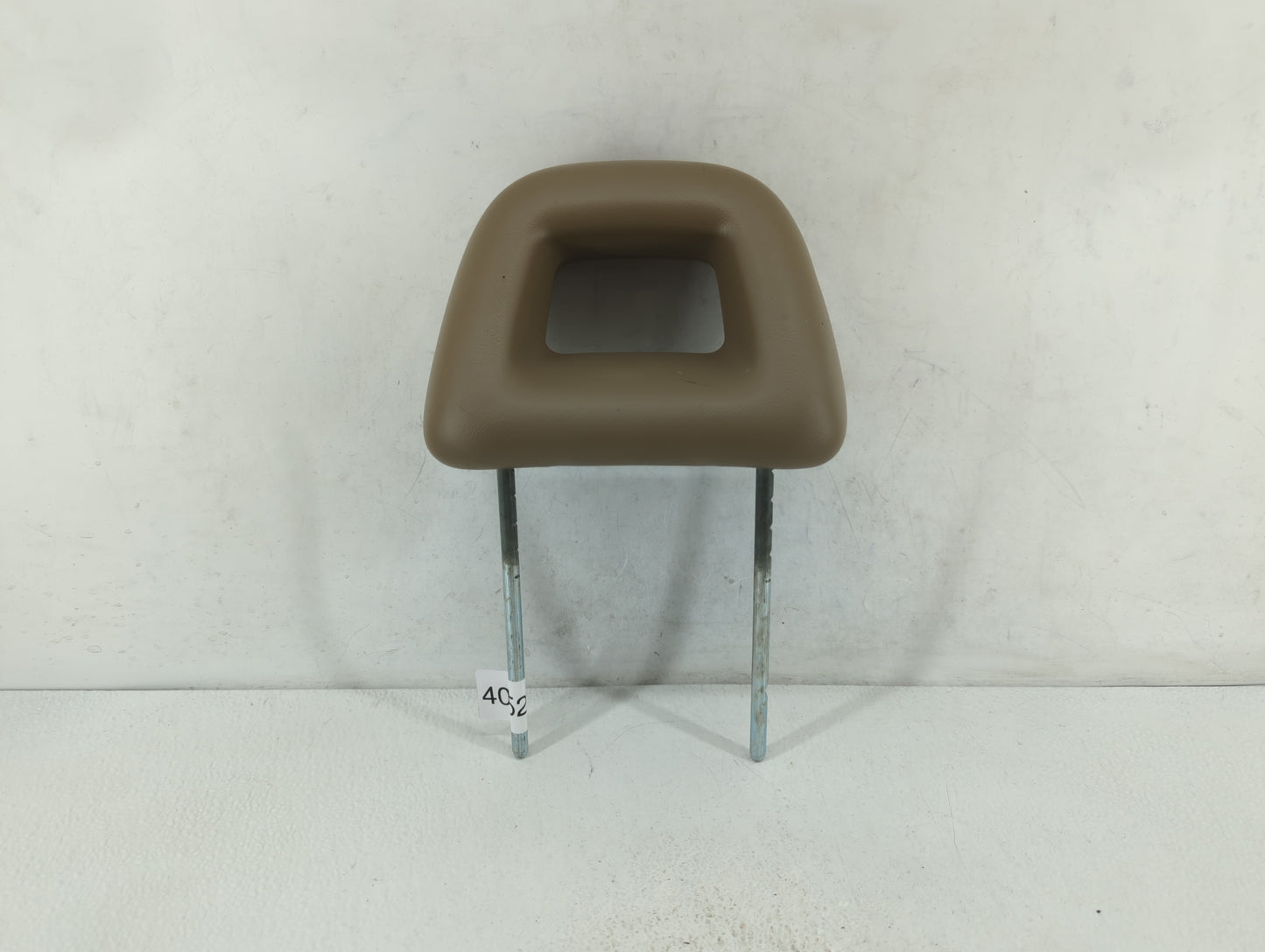 2008-2008 Jeep Patriot Headrest Head Rest Rear Seat Beige - Oemusedautoparts1.com