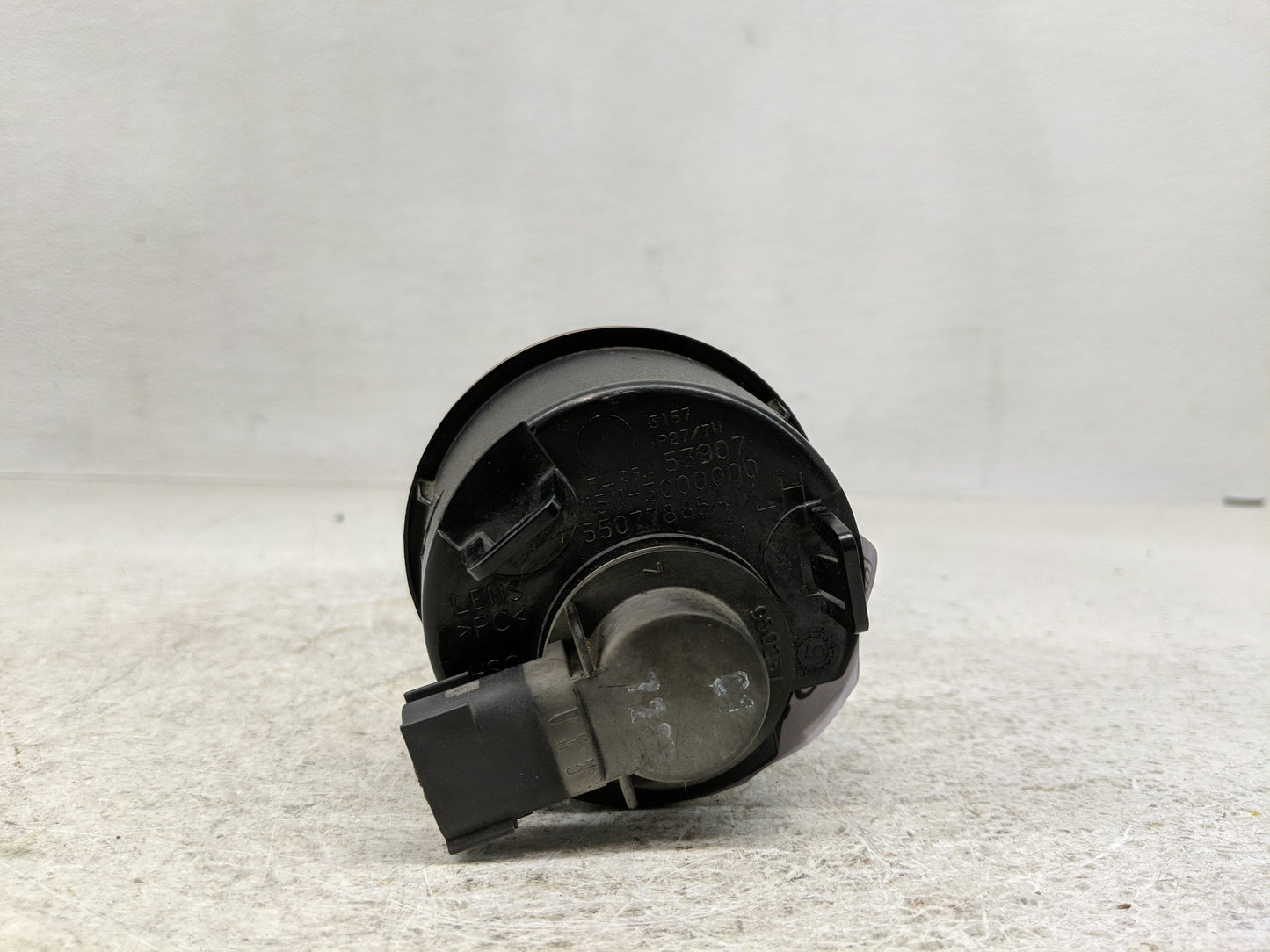 2007-2013 Jeep Wrangler Passenger Right Oem Front Light Lamp - Oemusedautoparts1.com