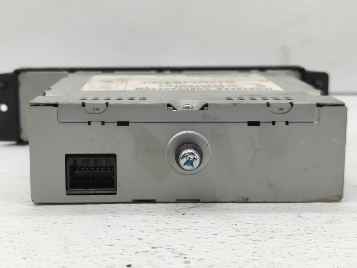 2008-2010 Jeep Wrangler Radio AM FM Cd Player Receiver Replacement P/N:P05064063AE Fits Fits 2008 2009 2010 OEM Used Auto Pa