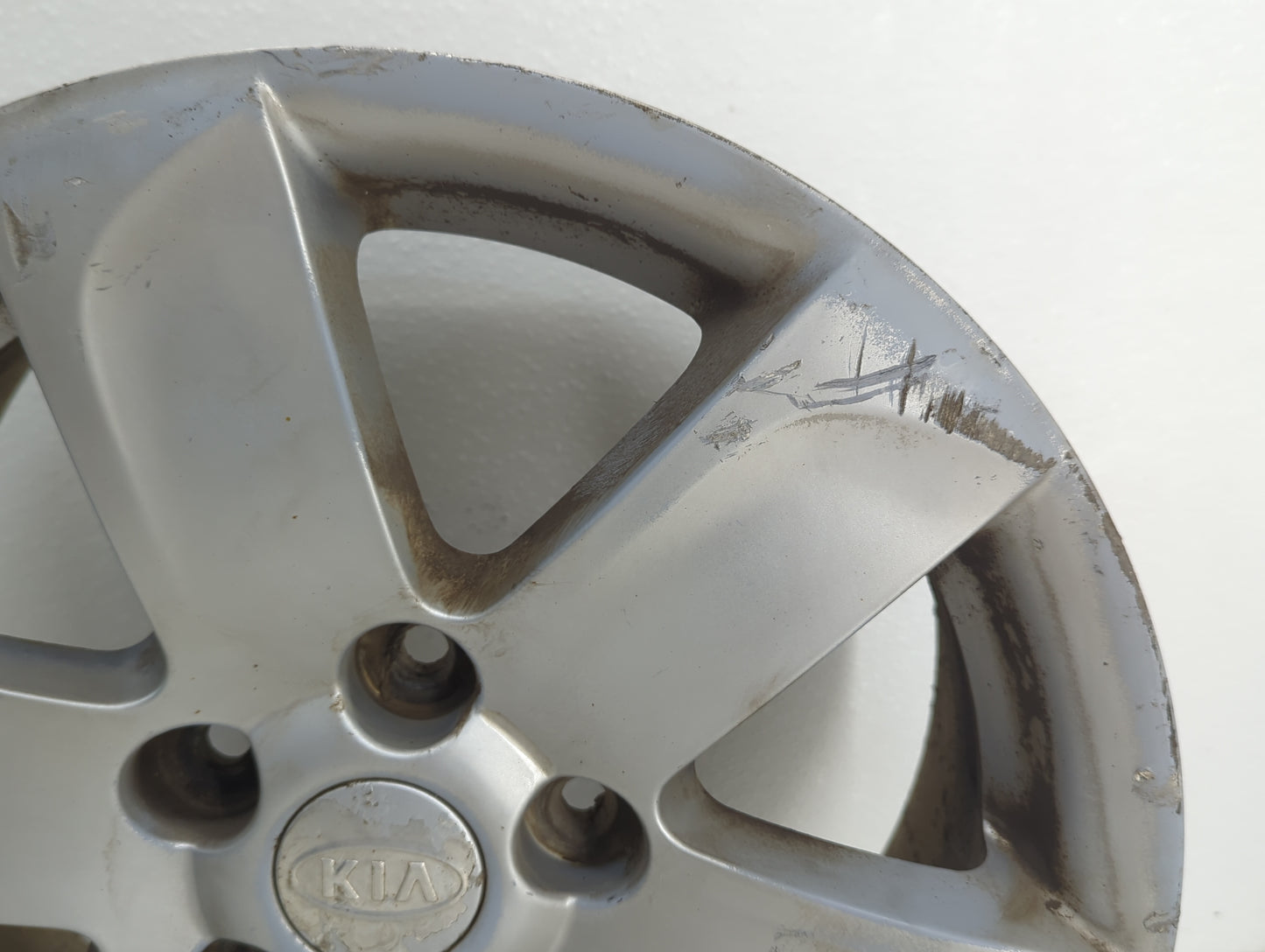 2007-2011 Kia Rondo Oem Wheel Rim - Oemusedautoparts1.com