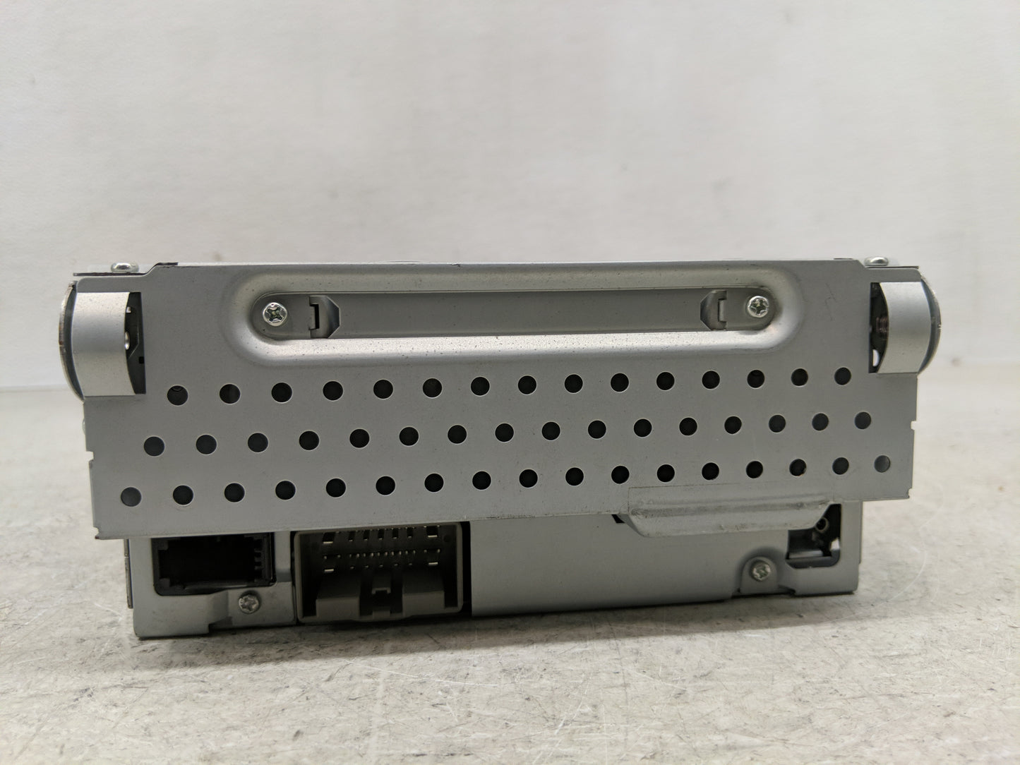2008-2012 Land Rover Lr2 Radio AM FM Cd Player Receiver Replacement P/N:6G9N-18C815-TA Fits Fits 2008 2009 2010 2011 2012 20