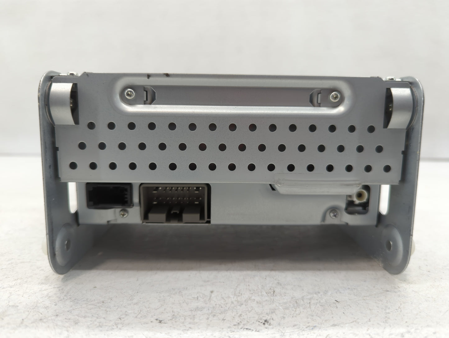 2008-2012 Land Rover Lr2 Radio AM FM Cd Player Receiver Replacement P/N:6G9N-18C815-TA Fits Fits 2008 2009 2010 2011 2012 20