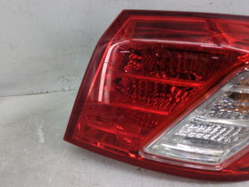 2007-2009 Lexus Es350 Tail Light Assembly Passenger Right OEM Fits Fits 2007 2008 2009 OEM Used Auto Parts