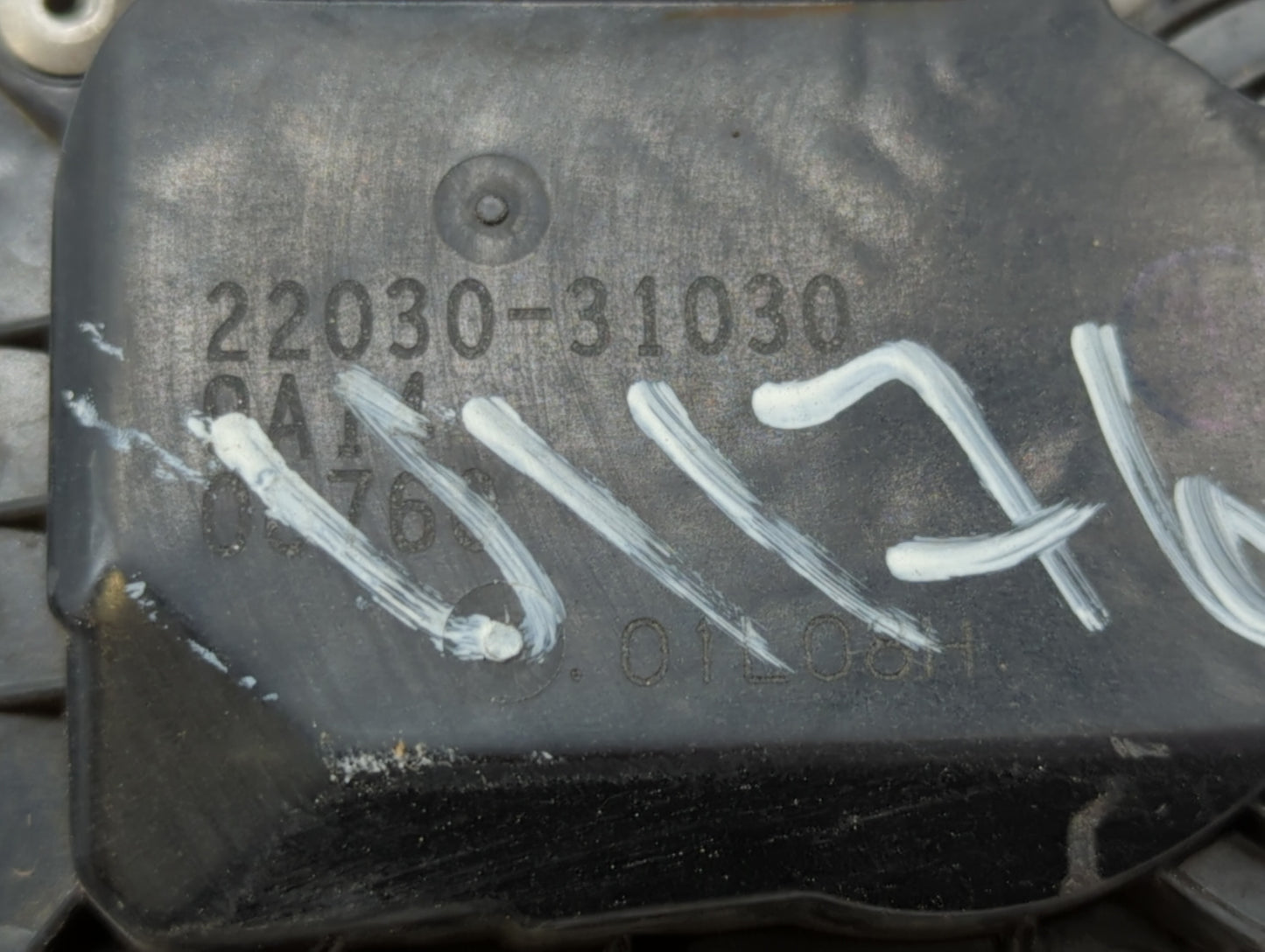 2007-2018 Lexus Es350 Throttle Body P/N:22030-0P050 22030-31030 Fits OEM Used Auto Parts - Oemusedautoparts1.com