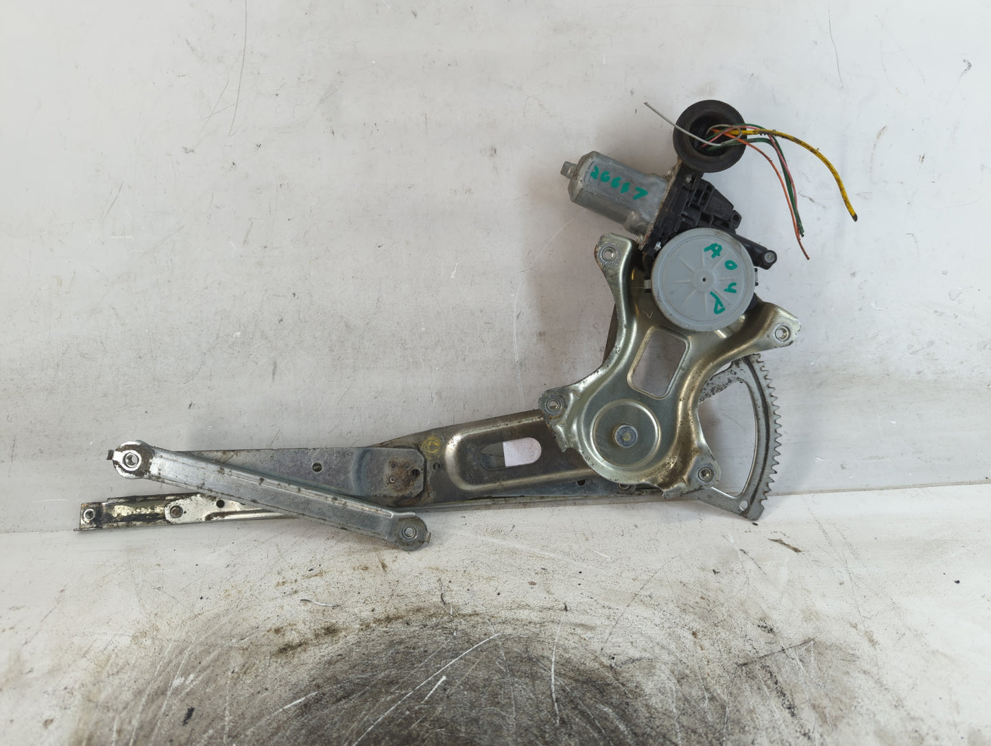 2006-2013 Lexus Is250 Driver Left Rear Window Regulator - Oemusedautoparts1.com