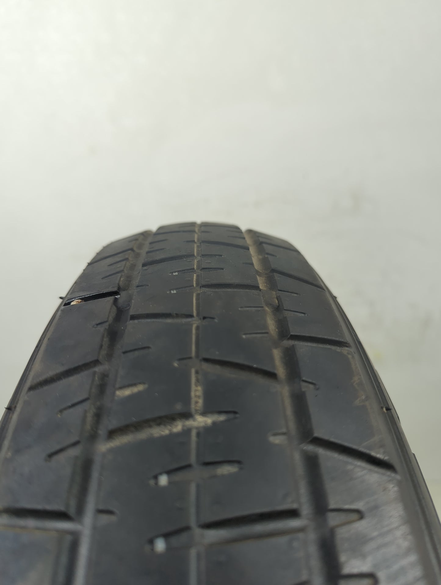 2008-2009 Lincoln Mkx Spare Donut Tire Wheel Rim Oem - Oemusedautoparts1.com