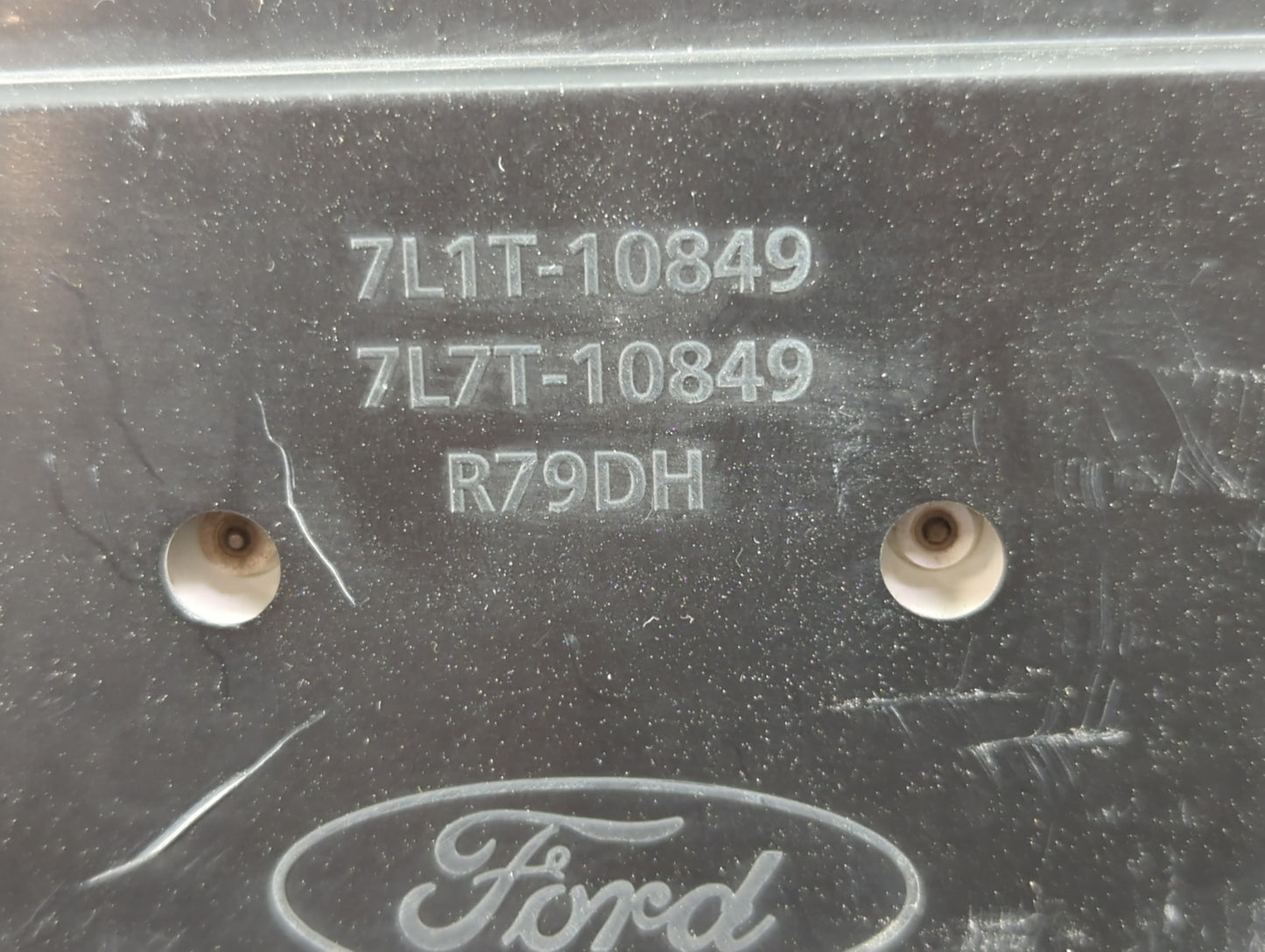 2008 Lincoln Navigator Instrument Cluster Speedometer Gauges P/N:7L1T-10849 7L7T-10849, R79DH Miles: Fits OEM Used Auto Part