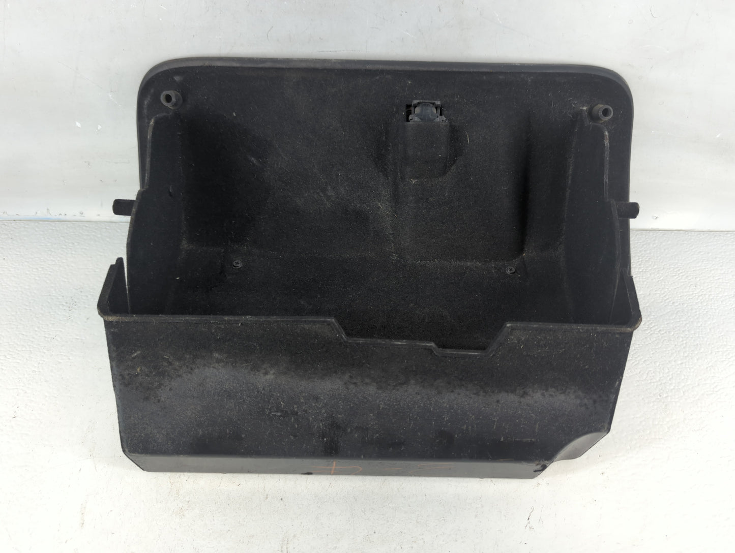 2008 Lincoln Town Car Passenger Glove Box Door Storage Compartment - Oemusedautoparts1.com