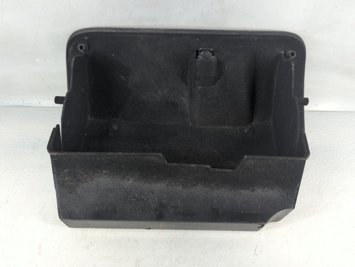 2008 Lincoln Town Car Passenger Glove Box Door Storage Compartment - Oemusedautoparts1.com