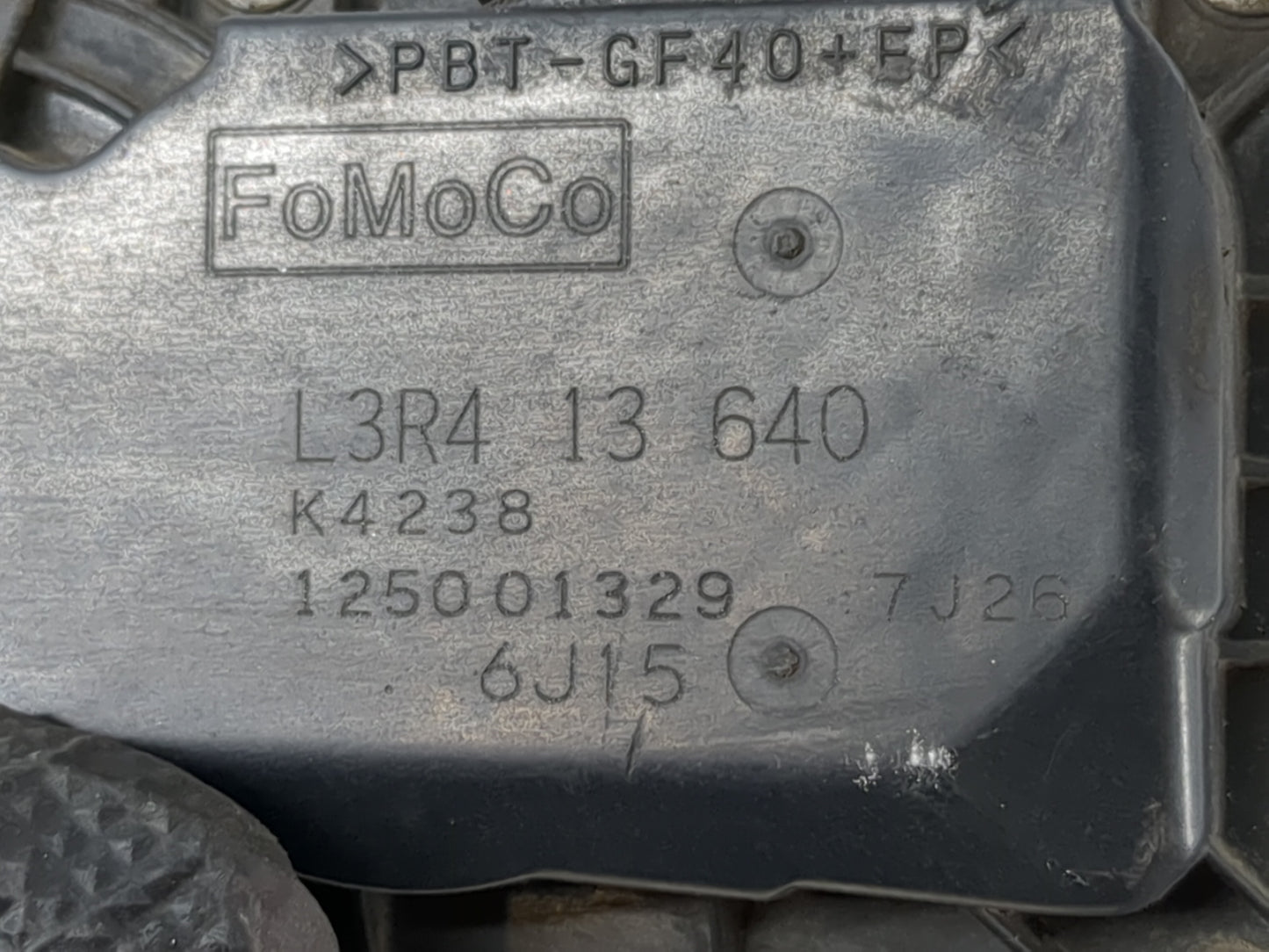 2006-2013 Mazda 3 Throttle Body P/N:L3R4 13 640 Fits Fits 2006 2007 2008 2009 2010 2011 2012 2013 OEM Used Auto Parts - Oemu