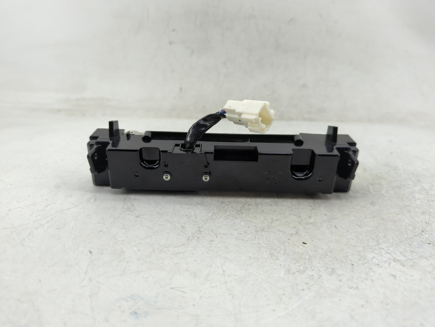 2006-2009 Mazda 3 Information Display Screen - Oemusedautoparts1.com