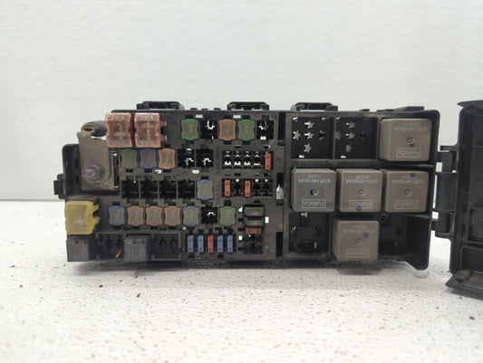 2004-2009 Mazda 3 Fusebox Fuse Box Panel Relay Module P/N:BE5T-14290-E BP4K-66761 Fits Fits 2004 2005 2006 2007 2008 2009 OEM Used Auto Parts