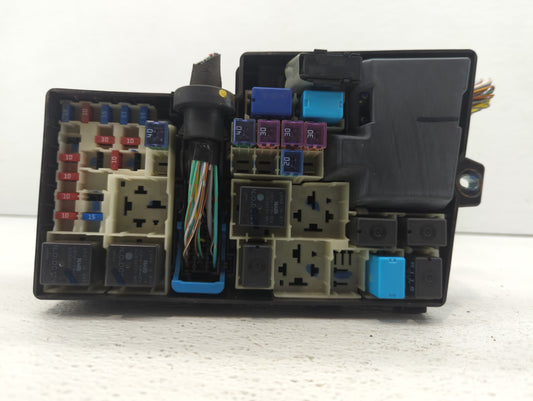 2004-2009 Mazda 3 Fusebox Fuse Box Panel Relay Module P/N:BP4K-66761 BP4K-66767 Fits Fits 2004 2005 2006 2007 2008 2009 OEM Used Auto Parts