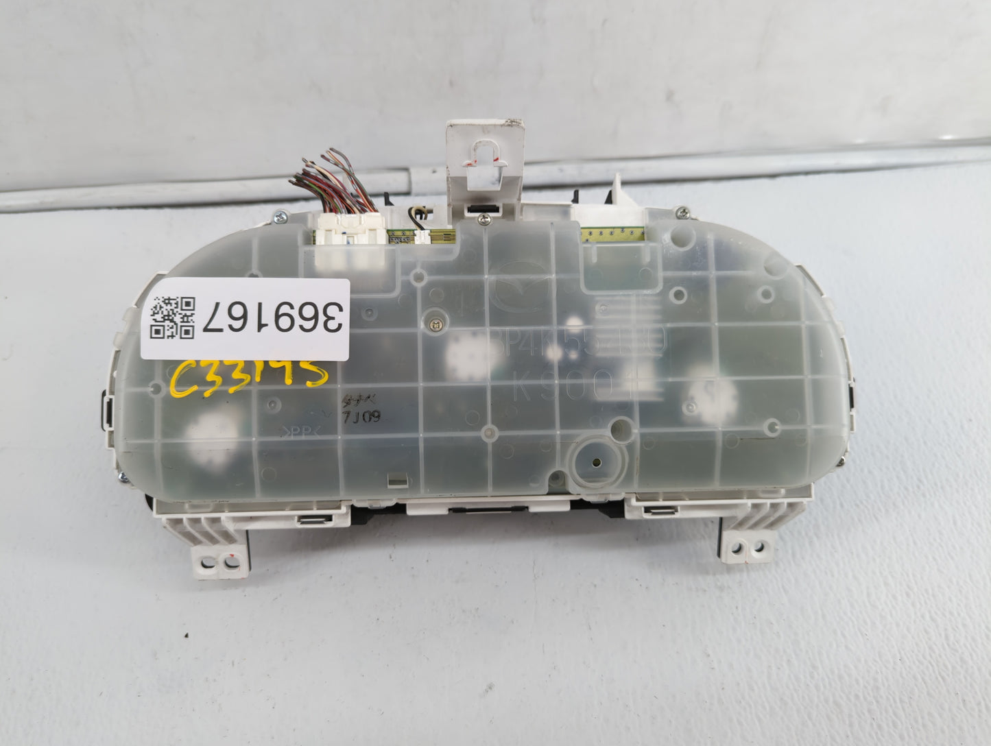 2007-2009 Mazda Cx-7 Instrument Cluster Speedometer Gauges P/N:K9001 EEEG66C, EE EG66 D, EE EG66 B Fits Fits 2007 2008 2009