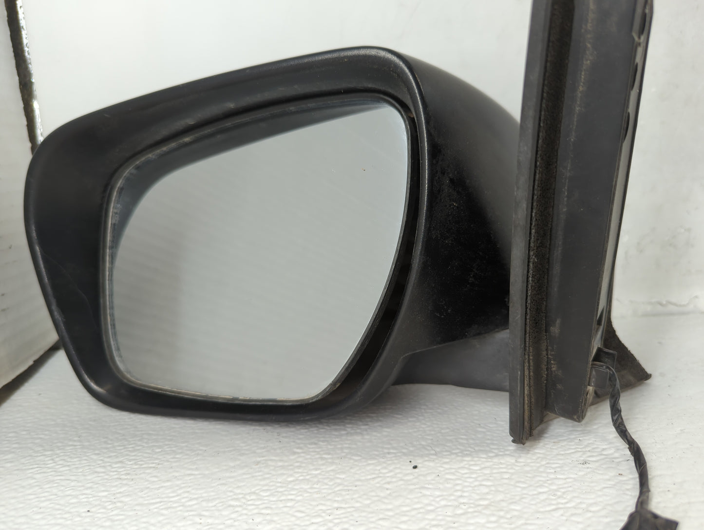 2007-2009 Mazda Cx-7 Driver Side View Mirror - Left Door Mirror OEM Used - Oemusedautoparts1.com