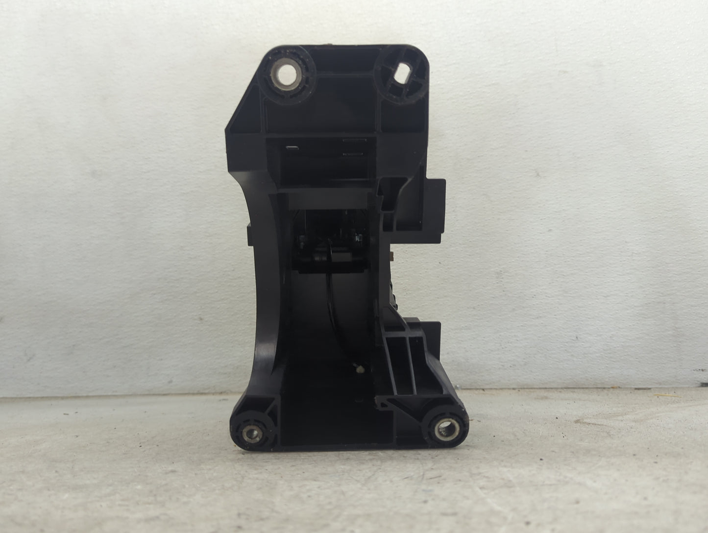 2008 Mazda Tribute Floor Console Assembly Shifter - Oemusedautoparts1.com