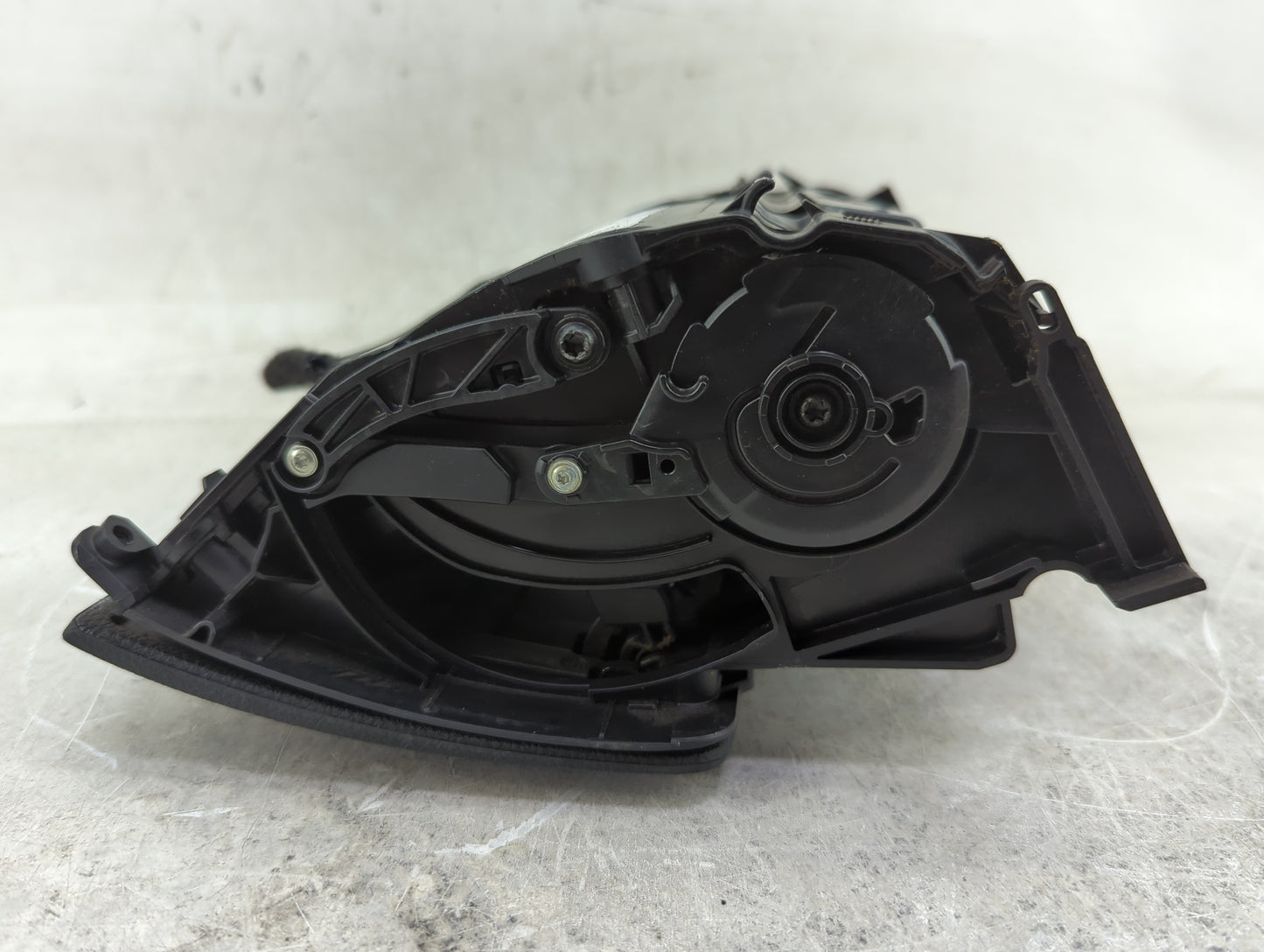 2008-2011 Mercedes-benz C300 Information Display Screen - Oemusedautoparts1.com