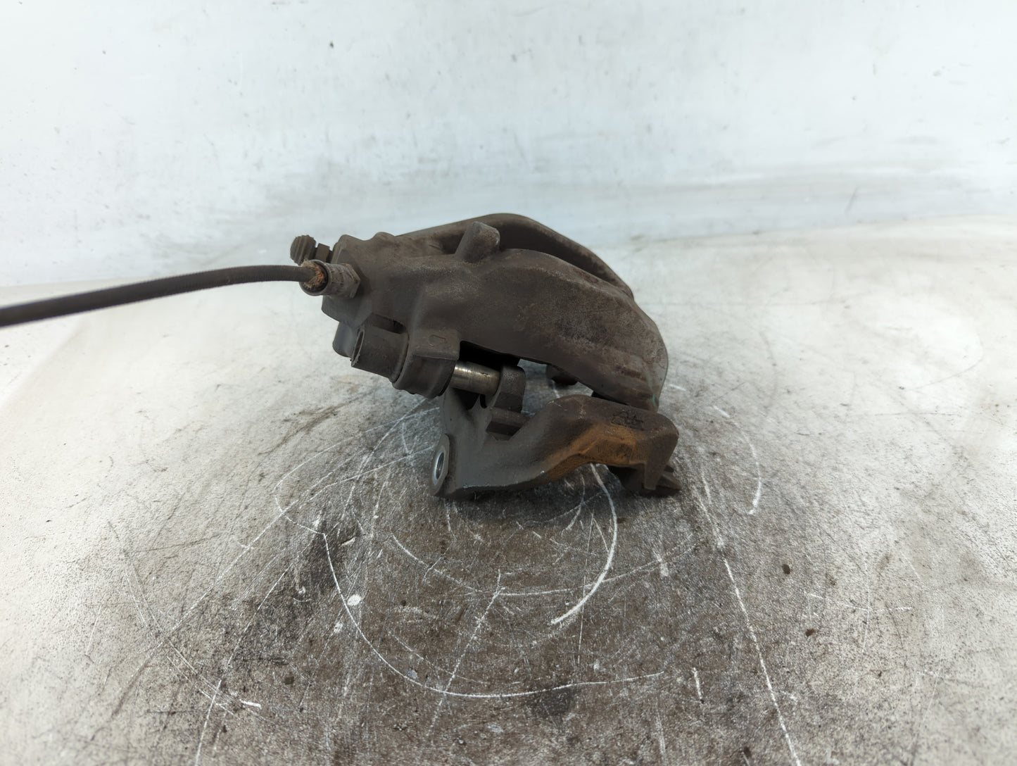 2006-2009 Mercedes-benz E350 Front Driver Left Brake Caliper - Oemusedautoparts1.com