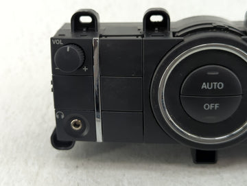 2008-2011 Mercedes-Benz Ml550 Climate Control Module Temperature AC/Heater Replacement P/N:A 164 820 95 89 Fits OEM Used Auto Parts