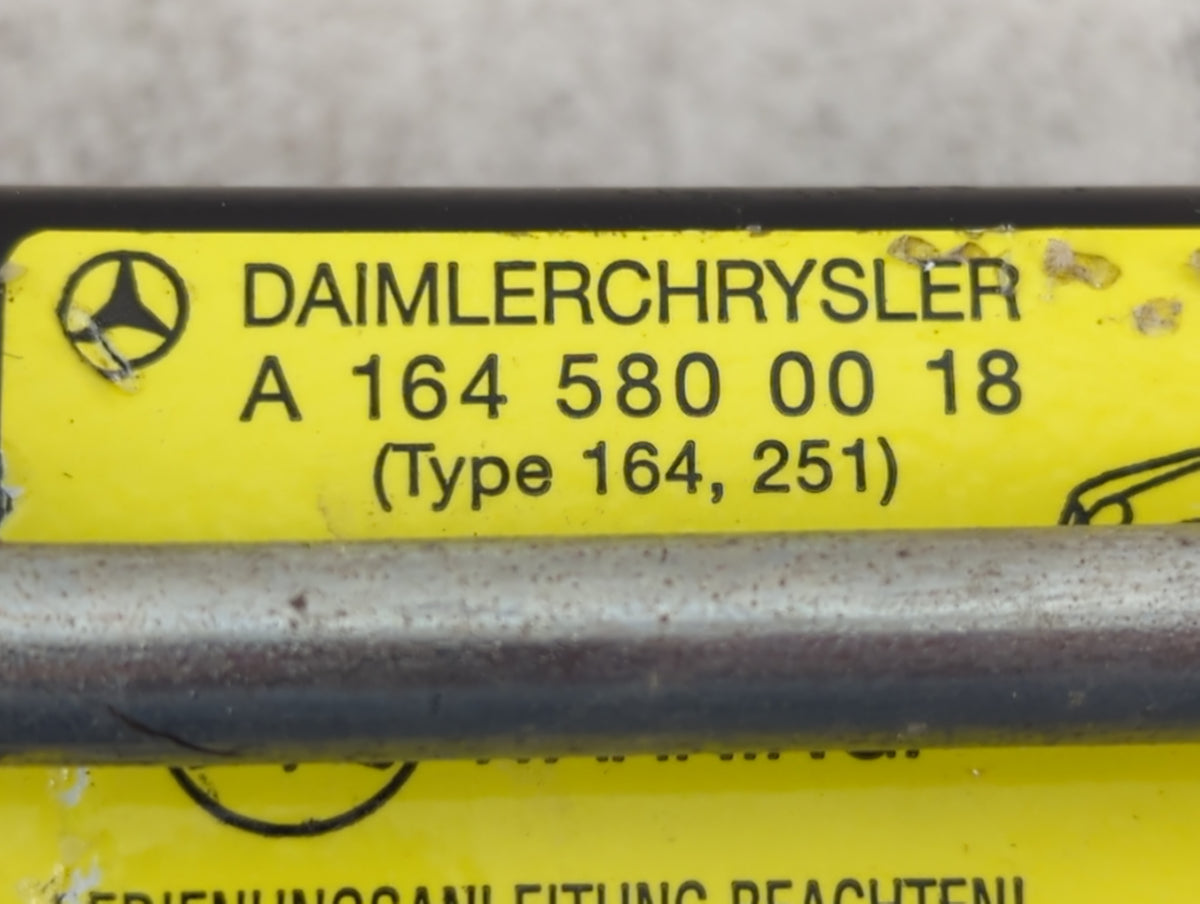 2008 Mercedes-benz R350 Spare Scissor Car Jack - Oemusedautoparts1.com