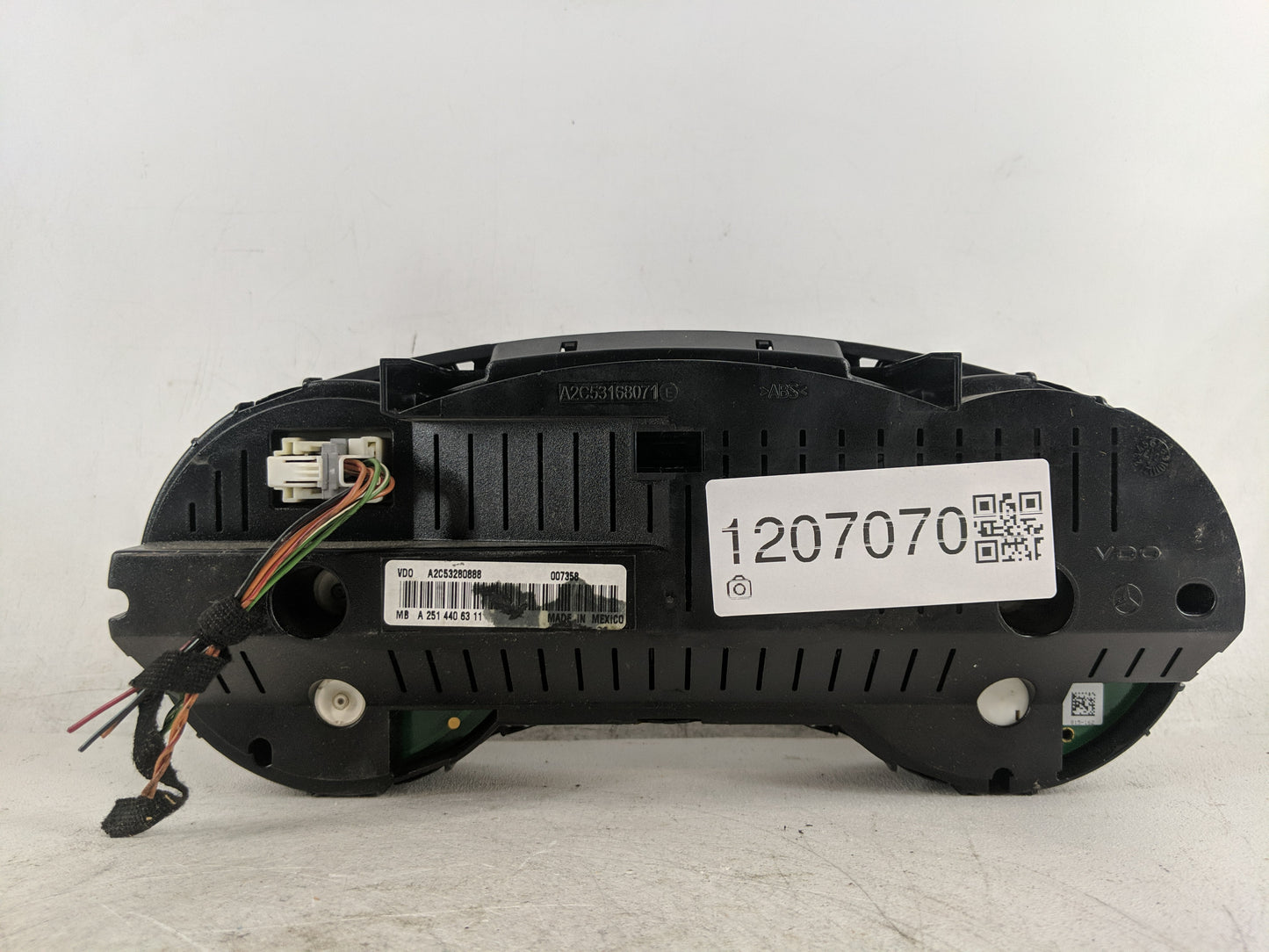 2008 Mercedes-Benz R350 Instrument Cluster Speedometer Gauges Fits OEM Used Auto Parts - Oemusedautoparts1.com