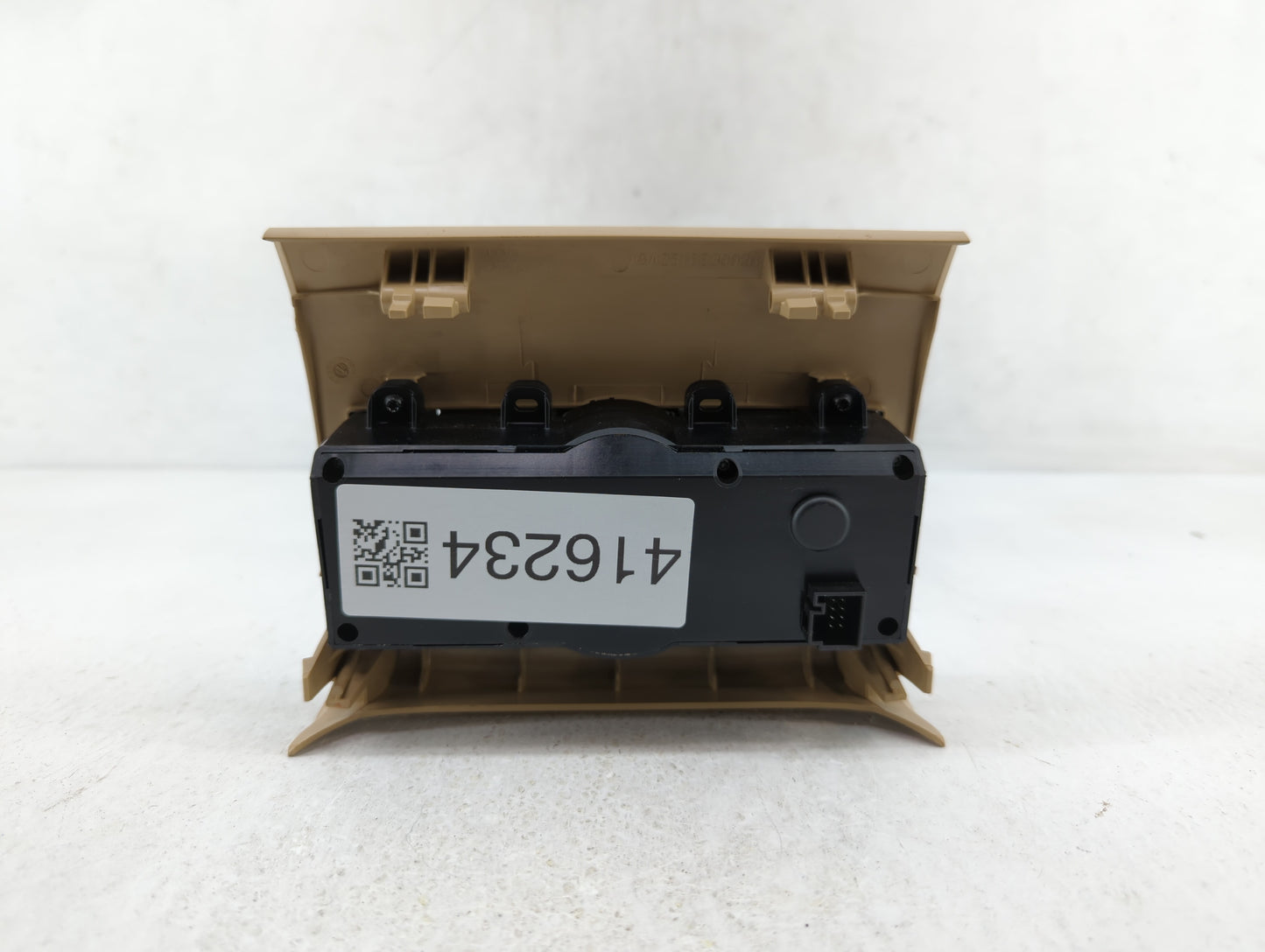 2006-2011 Mercedes-Benz R350 Climate Control Module Temperature AC/Heater Replacement P/N:A 164 820 95 89 Fits OEM Used Auto