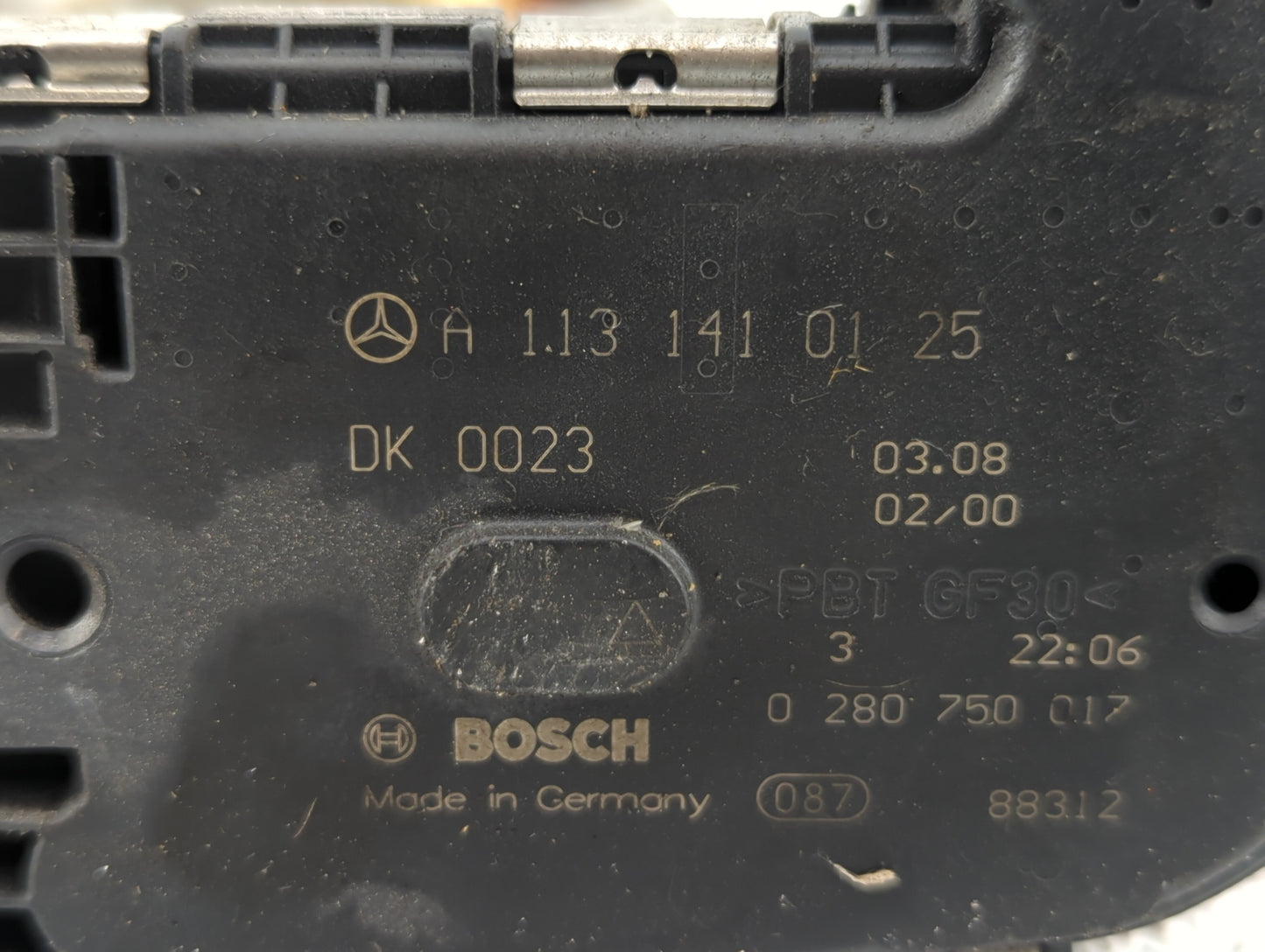 2006-2011 Mercedes-Benz R350 Throttle Body P/N:A 113 141 01 25 1131410125 Fits OEM Used Auto Parts - Oemusedautoparts1.com