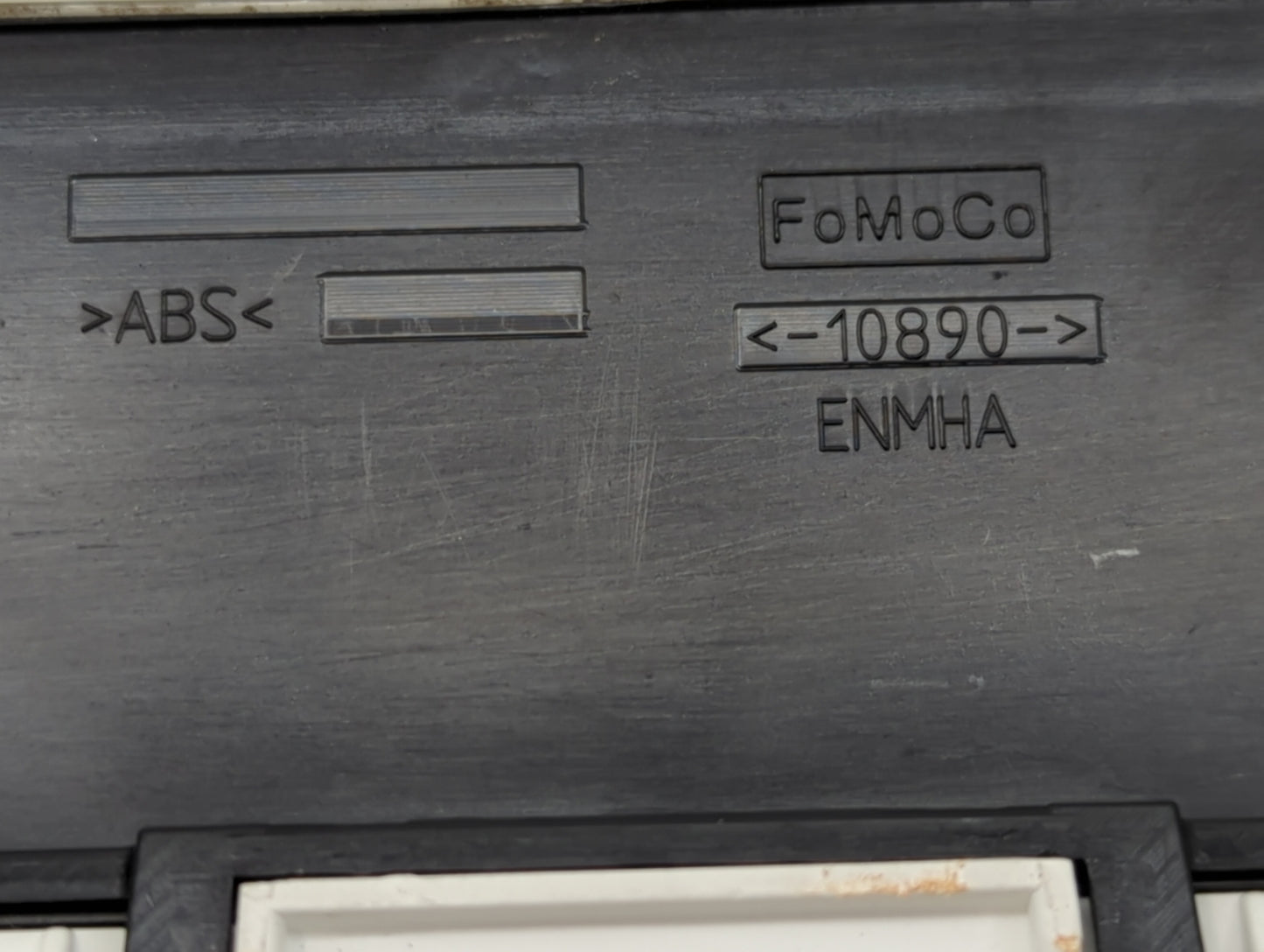 2008 Mercury Mariner Instrument Cluster Speedometer Gauges Miles:135K Fits OEM Used Auto Parts - Oemusedautoparts1.com