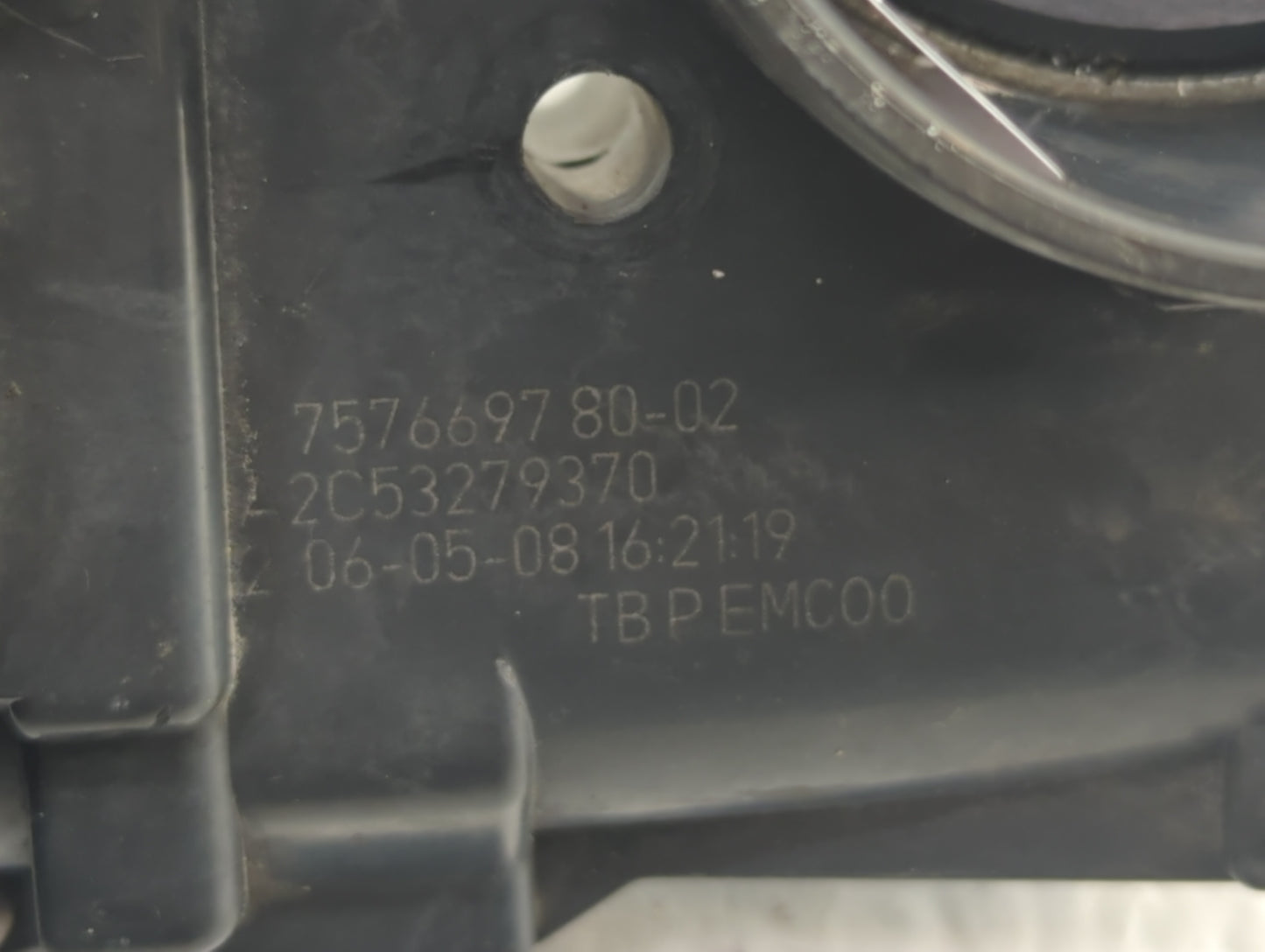 2008 Mini Cooper Clubman Throttle Body P/N:757669780-02 757669780-05 Fits Fits 2009 2010 2011 2012 2013 OEM Used Auto Parts