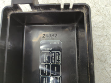 2007-2008 Nissan Frontier Fusebox Fuse Box Panel Relay Module P/N:24382 Fits Fits 2007 2008 OEM Used Auto Parts